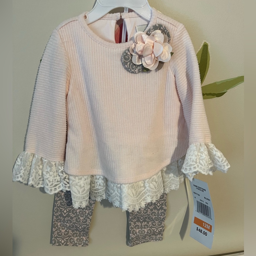 Rare editions pantsuit. NWT. 12m